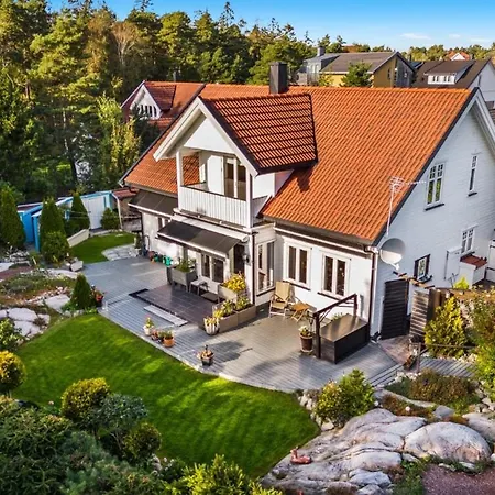 - Skjaerhalden, Storesand *